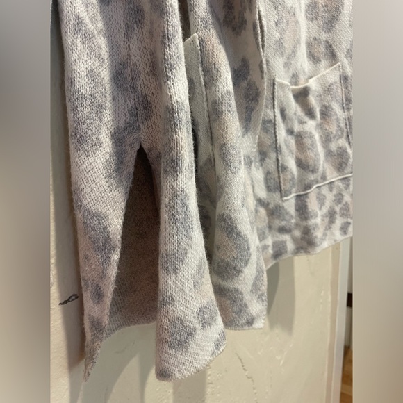 SPLENDID Cheetah Leopard Cardigan Sweater Hooded - Picture 8 of 11